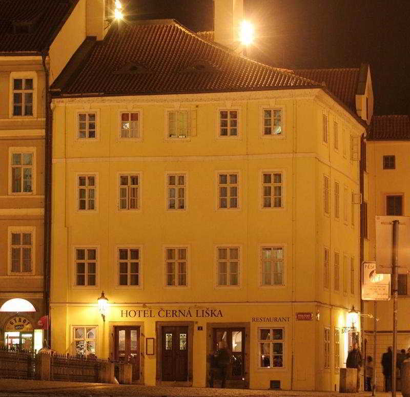 Cerna Liska Hotel Praga Esterno foto